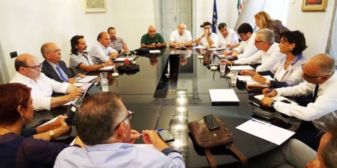 Chimica verde: Pigliaru con sindaci e sindacati
