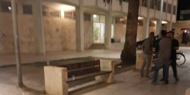 Disoccupato tenta di far esplodere una bombola davanti al Comune