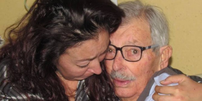 L´abbraccio dopo 44 anni: emozioni, lacrime