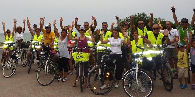Pedalate, film: Alghero tra le 105 citt <i>ciclabili</i>