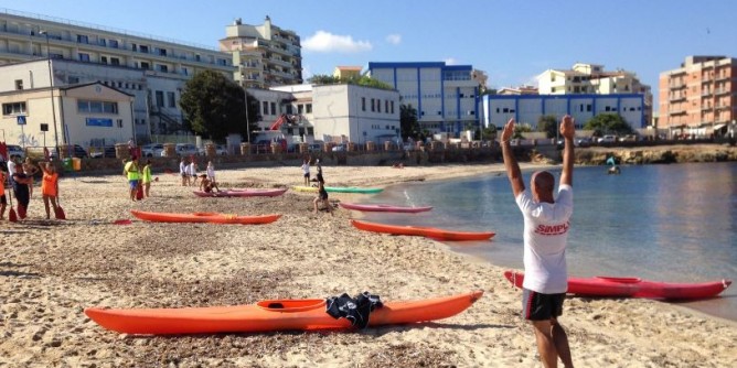 Erasmus in canoa: sfida goliardica tra studenti <i>europei</i>