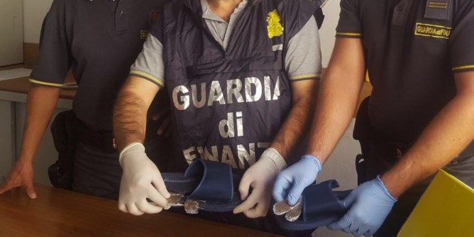 Cagliari: sequestrato hashish