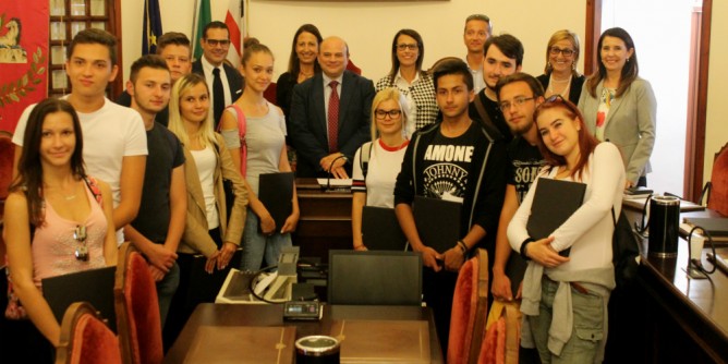 Studenti slovacchi in visita a Palazzo Ducale