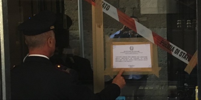 Rissa in negozio: sigilli per un mese a Sassari