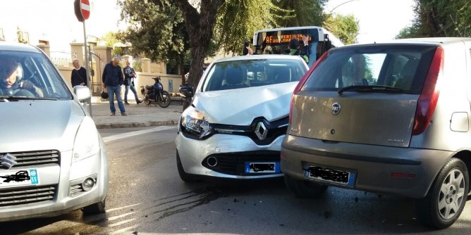 Mancata precedenza: incidente ad Alghero
