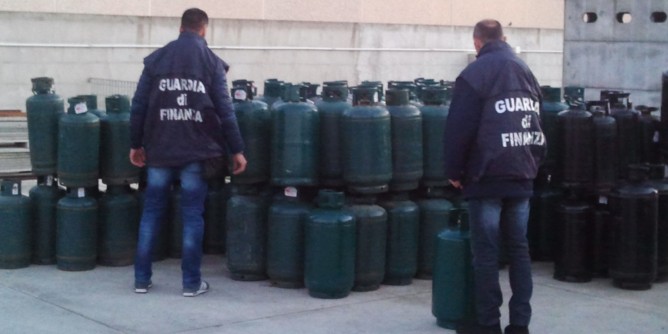 Sequestrati quasi 500kg di gpl