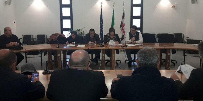 Portovesme incontro a tre sul futuro