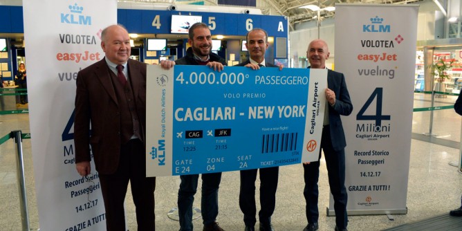 E' record: Cagliari fa festa per i 4mln di passeggeri