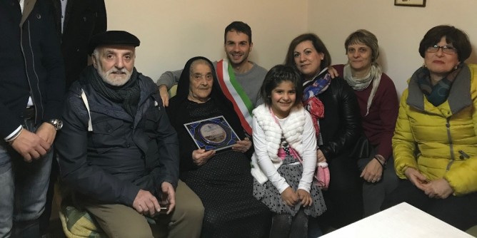 Sennori festeggia i cent´anni della sua nonnina