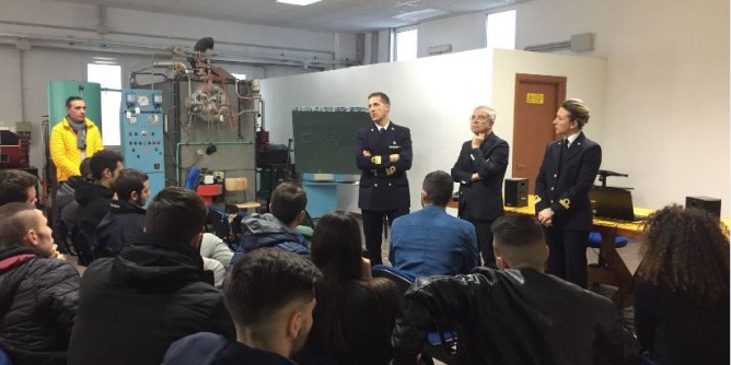 Opportunità dall´accademia: la Capitaneria informa il Paglietti