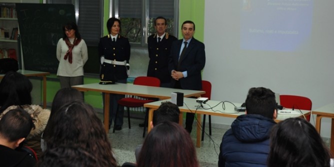 Cyberbullismo, web sicuro col Blue box