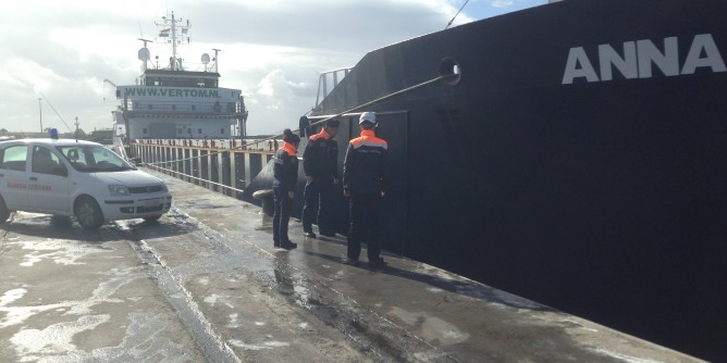 Due chiamate dimbarco a Porto Torres