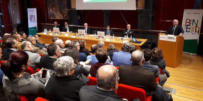 Caria al convegno Banca Intesa