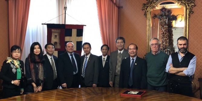 Delegazione vietnamita a Palazzo Ducale