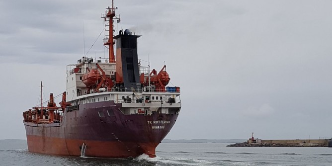 Guardia costiera Oristano <i>libera</i> la Tk Rotterdam