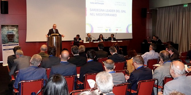 Pigliaru al convegno <i>Isola</i> dell´energia