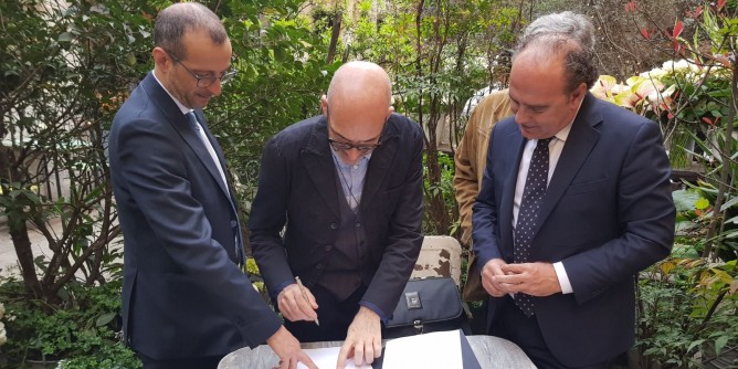 Antonio Marras <i>firma</i> l´intesa Alghero-Pesaro