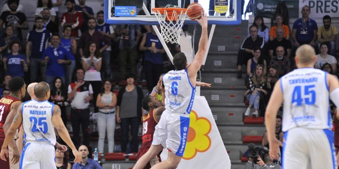 Basket: Venezia sbanca Sassari