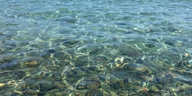 «Più montagna e meno arte. <i>Tiene</i> il mare»
