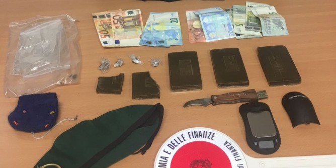 Spaccio: giovane sassarese in manette