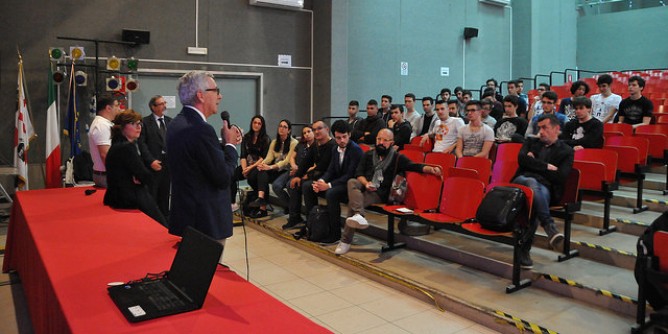 Iscol@: Pigliaru in visita al Giua