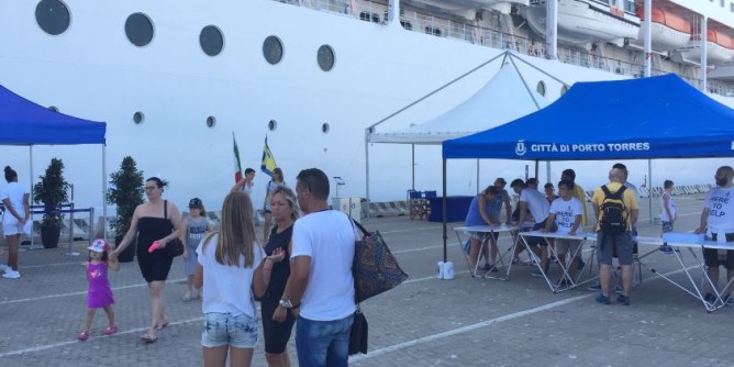 Crociere: Marella Explorer esordisce a Porto Torres