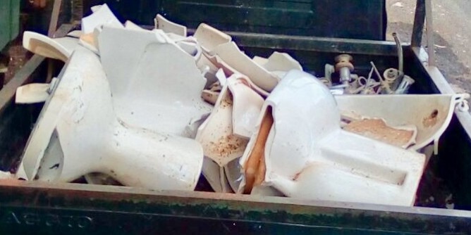 Tempi <i>duri</i> per gli incivili. <i>Wc</i> nell´agro: multa e sequestro