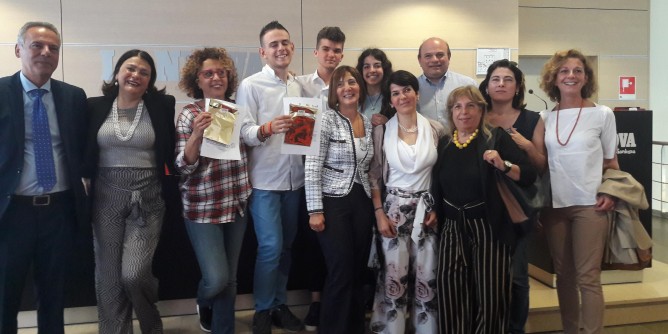 Violenza di genere e diritto di cronaca: 4 borse di studio