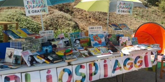 Bibliospiaggia allo Scogliolungo
