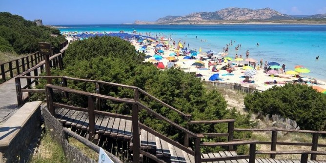 La Pelosa, rifiuti: 35 sanzioni per errato conferimento