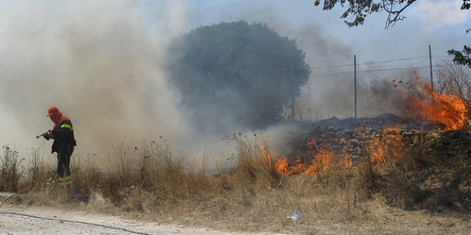 Fiamme a Barisardo e la Maddalena