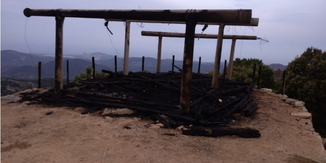 Fiamme ad Arzana: via alle indagini
