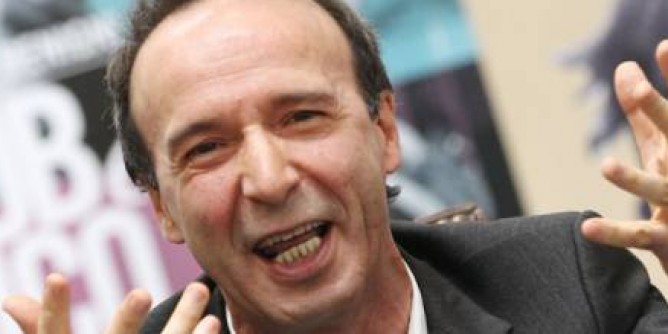Benigni, teli bianchi per il decollo da Alghero