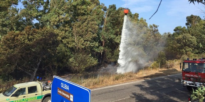 Domate le fiamme a Torpè ed Arzachena
