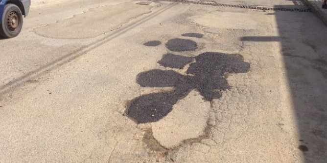 Strade dissestate: in via Sassari lavori ad ottobre