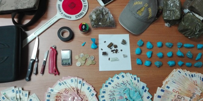 Capoterra: 20enne in manette