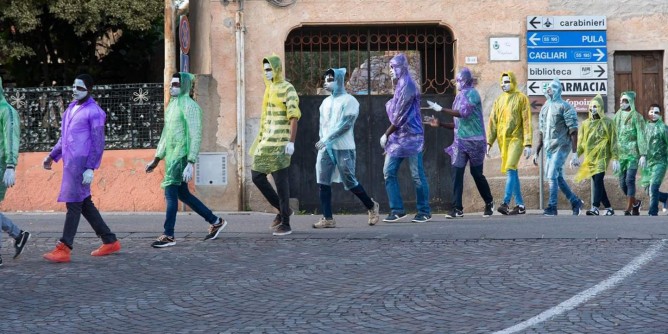 Anteprima cagliaritana per In a Mosaic world
