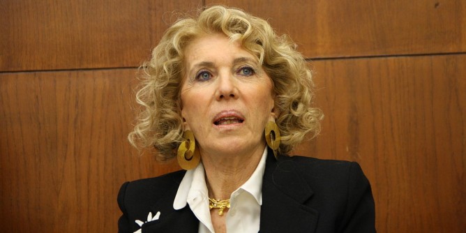 Un´isola in rete, con Eva Cantarella