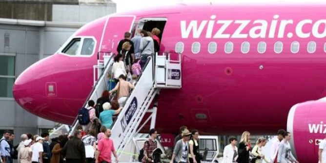 Wizz Air, <i>poker</i> estivo su Alghero