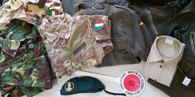 Cagliari: sequestrati 239 capi di abbigliamento