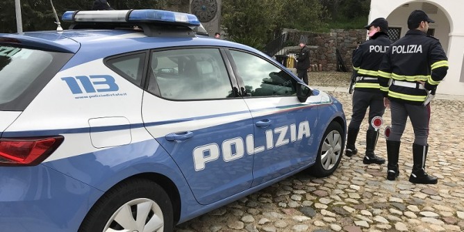 <i>Sballo</i> al volante: Polizia in strada