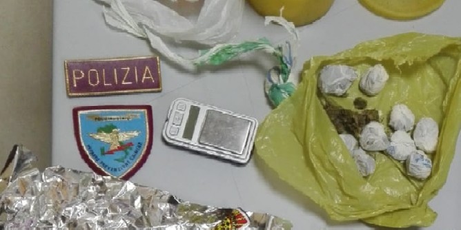 Droga: 17enne in manette