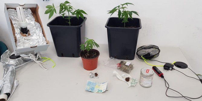 Controlli antidroga nelle scuole