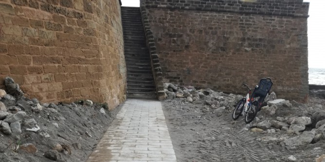 Sotto la <i>Muralla</i> torna il decoro