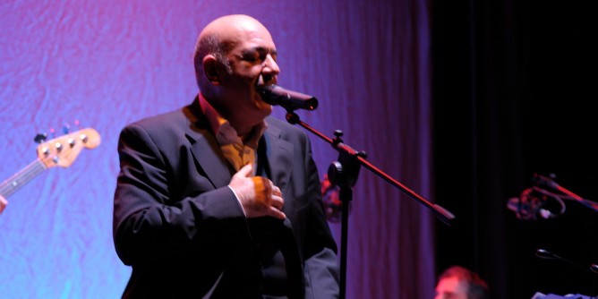 Ad Alghero, Zicconi <i>canta</i> Endrigo