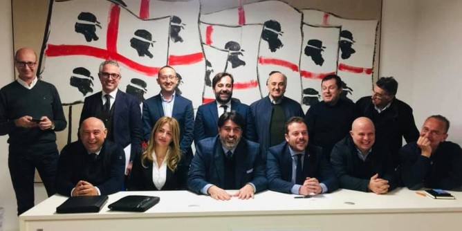 Solinas e Salvini, sorrisi e <i>coltelli</i>