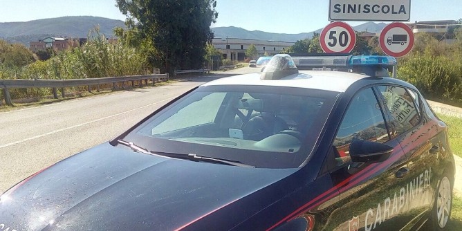 Siniscola: in fiamme il bar del sindaco