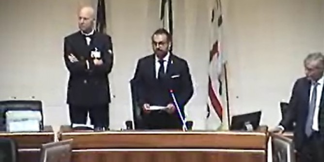 Michele Pais sul <i>tetto</i> dell´Aula. E´ il primo Presidente algherese