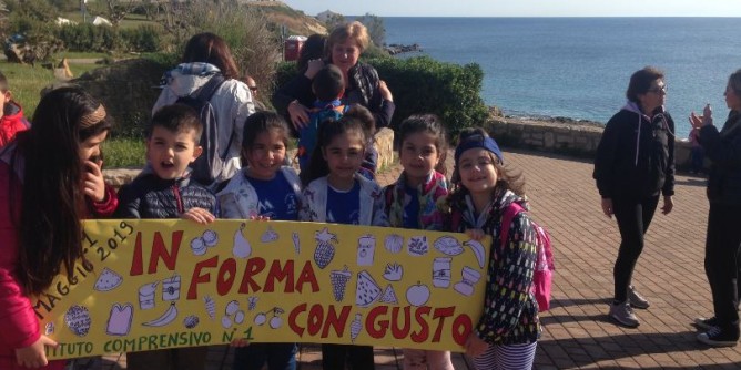 Passeggiata ecologica per 150 studenti del Borgona