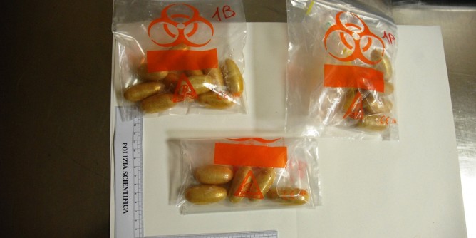 Eroina in aeroporto: nigeriano in manette